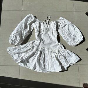 Elegant White Off-Shoulder Mini Dress